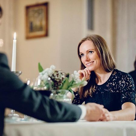 Haaheim Gaard Hotell Uggdal Eksteriør bilde
